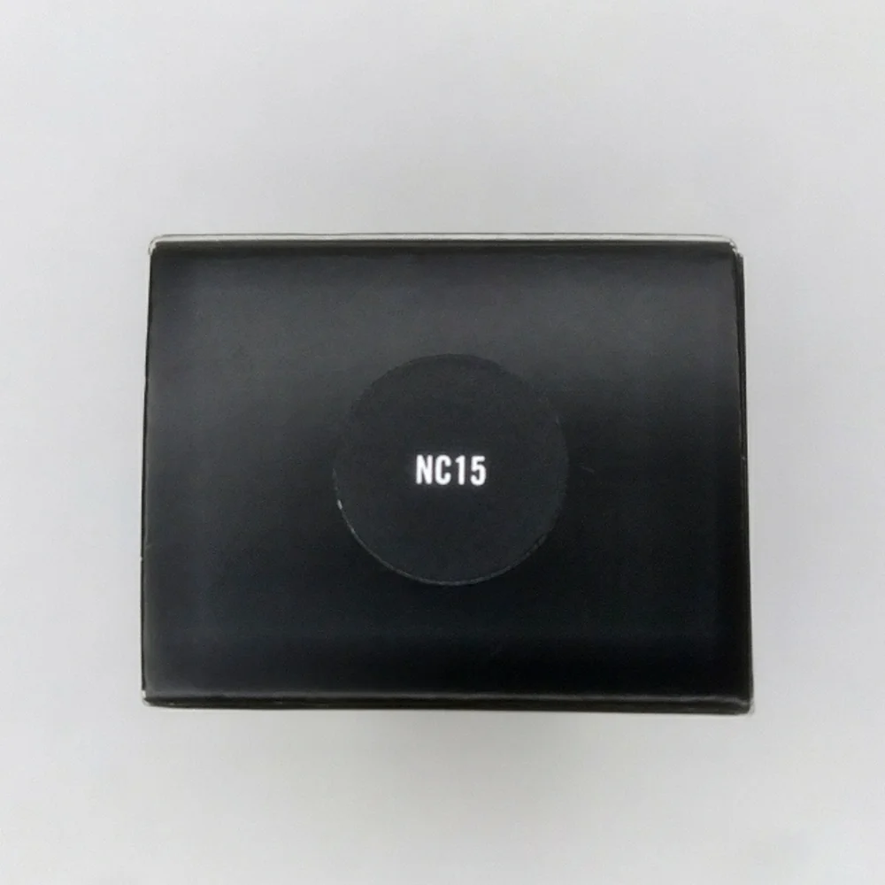 MAC Cosmetics PRO Longwear Nourishing Waterproof Foundation NC15 - Picture 3 of 4